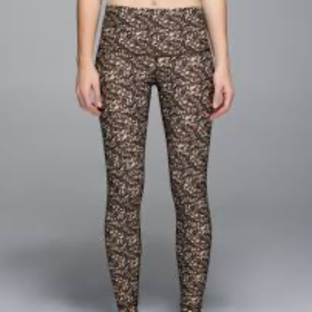 Lululemon Women’s Size 6-8? Shine Tight Legging Shimmy Shimmer Black Metal